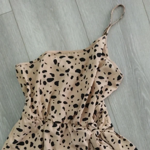 SHEIN Tan and Black One Strap Dress - Picture 6 of 14